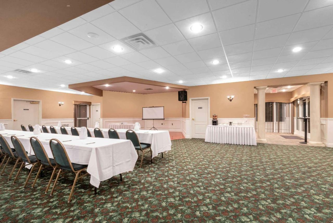 Summerset Hotel And Suites Rapid City West Exterior photo